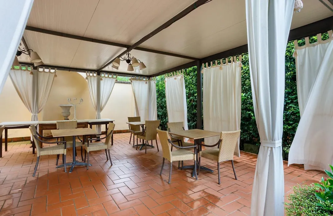 Villa Lombardi-1